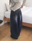 Essen Slab Washing Curve Mega Balloon Denim Pants