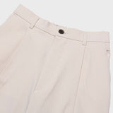 Near one tuck cotton pants