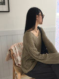 Summit Punching Two-Way Eyelet Back Strap V-Neck Overfit Long Sleeve Knit