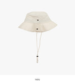 Safari snap button string bucket hat