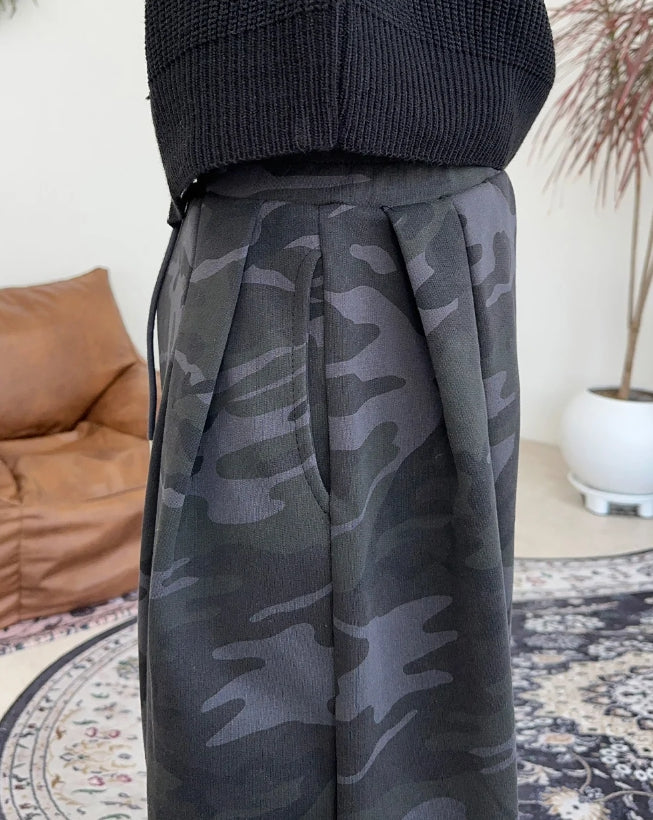 【SATIIIZ】Repen Camo Pintuck Sweatpants SATIIIZ (サティーズ) - レペンカモピンタックスウェットパンツ