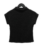 Anti-Fur Half-Pola Short-Sleeve Knit