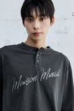 SCRIPT TYPE HENLEY NECK LONG SLEEVE