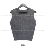 Musket Cable V-neck Knit Vest