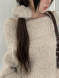[Scrunchie Set] Nora Off-Shoulder Loose Knit