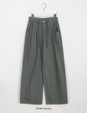Remade Pintuck Balloon Strap Pigment Pants