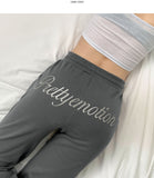 Back Embroidery Point Semi Bootcut Banding Pants