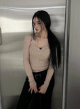 Button Slim V-Neck Knit