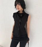 HIGH-NECK SLEEVELESS SHIRT
