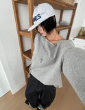 CUT-OFF SHOULDER SWEAT