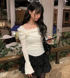 Weave Off-Shoulder Corsage Slim Knit