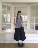 Mobe pin tuck check frill sleeveless blouse