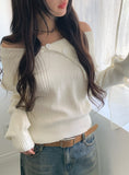 Dahi Off-Shoulder Button Knit Muffler Set
