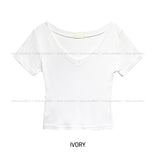 [U-BASIC] Soft cotton V-neck cropped T-shirt