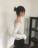 [MADE] Harr Halter Strap Off-Shoulder Knit