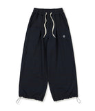 [AG.W] Valley Tuck Wappen Wide Sweat Pants