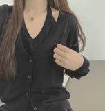 Soft Halterneck Sleeveless Fake Layered Point Knit Cardigan