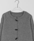 Modendi cable duffel crop cardigan