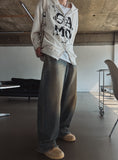 West cutting wide denim