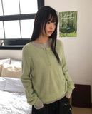 Terran Raglan Button Round Knit