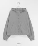 Myoing Crop Hood Wind Jumper