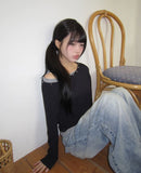 Raon Unbalanced Studded One-Shoulder T-Shirt