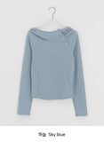 Lahomi Diagonal Ribbed Button Hood Long Sleeve Tee