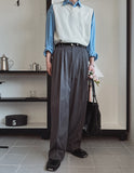 Modern three-tuck wide slacks