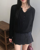 [MADE] Moan henley neck button shirring blouse