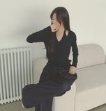 Soft Halterneck Sleeveless Fake Layered Point Knit Cardigan