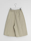 [unisex] Migelli Pintuck Banding Bermuda Pants