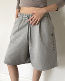 [UNISEX] Scent You Studded Pintuck Banding Bermuda Training Pants