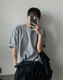 Incision fine round short sleeve tee