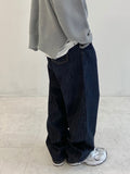Raw denim indigo - one-tuck balloon denim
