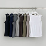Inner round neck slim fit sleeveless