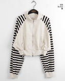 Choit Stripe Color Matching Half Neck Two-Way Pile Crop Zip-Up