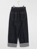 [unisex] Kotoru string roll-up one-tuck balloon wide raw denim pants