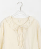 You frill collar shirring blouse