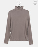 Soku Basic Layered Long-Sleeved Turtleneck T-Shirt