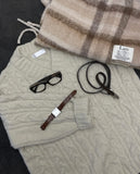 Drizzle Cable V-neck Wool Knit