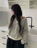 Toto Stripe V-neck Loose Fit Long Sleeve Knit