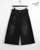 Mochel D-Ring Three Quarter Denim Bermuda Pants