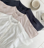Lines Flare Pintuck Shirring Blouse