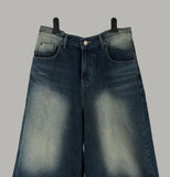 Tinted Half Bermuda Jeans