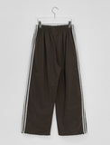 [BAONHAUS] Degins Line Color Matching Track Banding Wide Pants