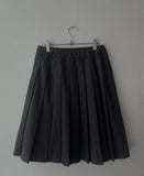 Long midi pleated skirt