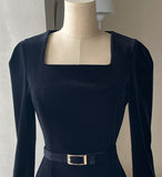 Mamon Velvet Square H Line One Piece (Belt Set)