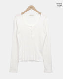 Ronil Punching Button U-Neck T-Shirt