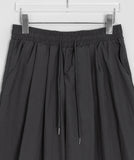 [unisex] Giland Nylon Pintuck Banding Bermuda Pants