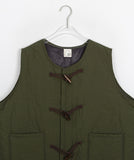 [BAONHAUS] Inkes Toggle Crop Padded Vest